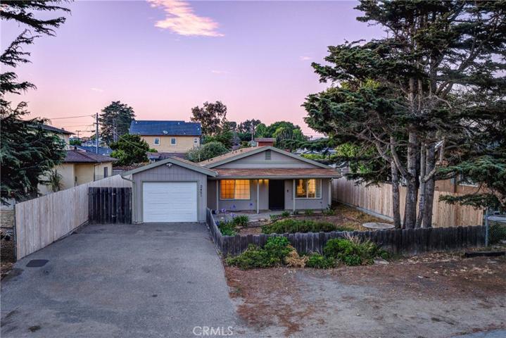 2431 Ocean Street, Oceano, California 93445