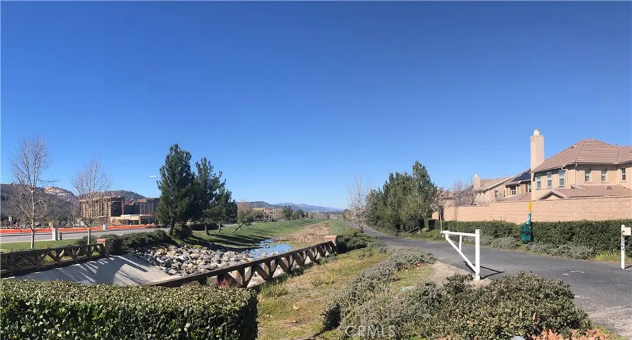 nearby walking trails