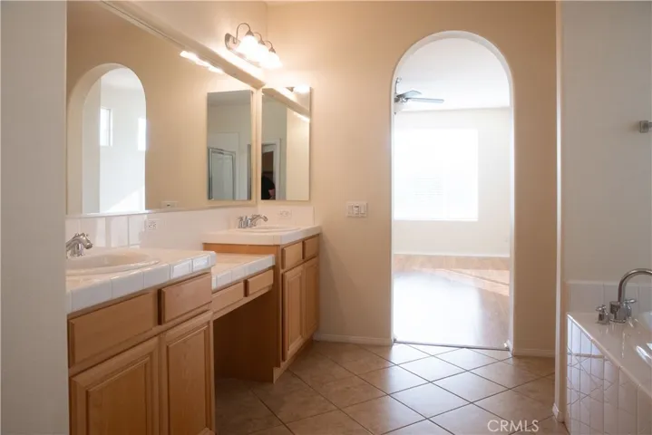 45811 Honeysuckle Court, Temecula, California 92592