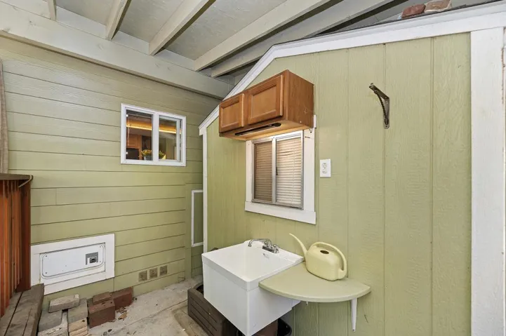 028_Outdoor Sink