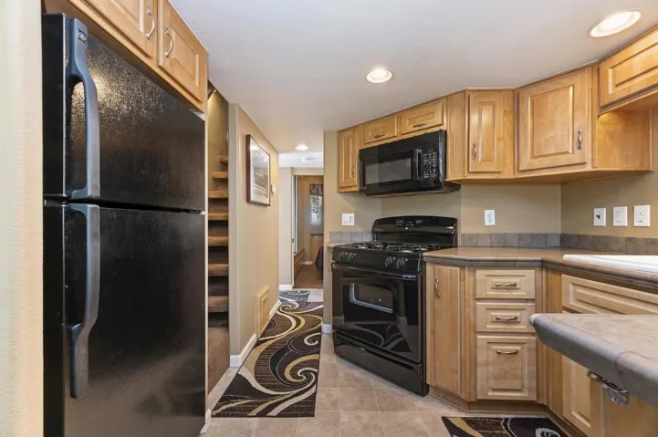 012_Kitchen