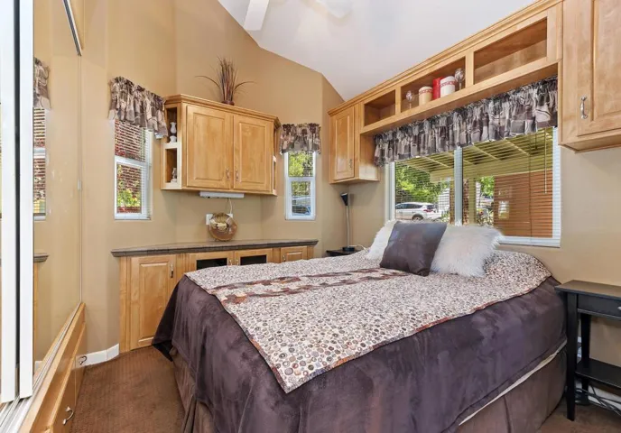 018_Bedroom