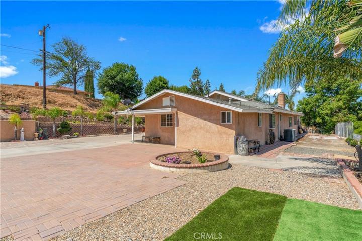19601 Francisca Avenue, Corona, California 92881