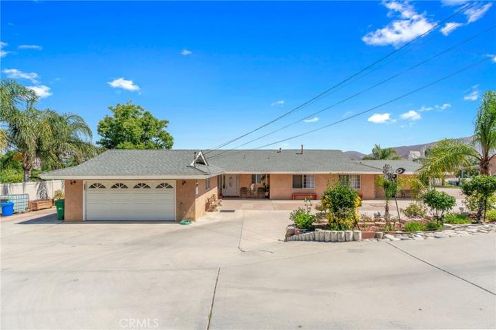 19601 Francisca Avenue, Corona, California 92881