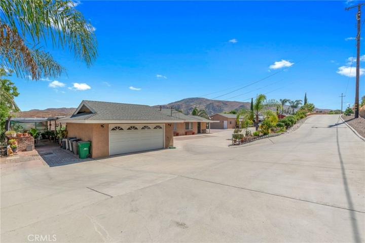 19601 Francisca Avenue, Corona, California 92881