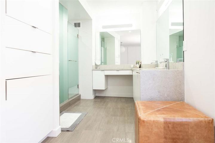 865 Comstock Avenue Unit 17A, Los Angeles, California 90024