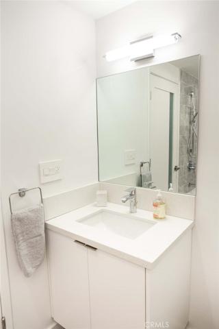865 Comstock Avenue Unit 17A, Los Angeles, California 90024