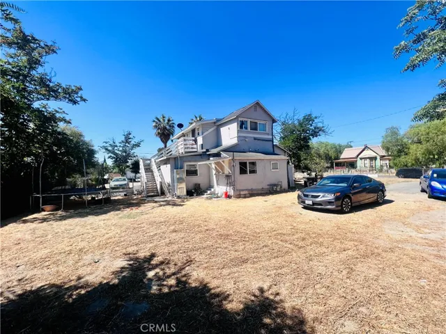 137 S Jordan Avenue, San Jacinto, California 92583