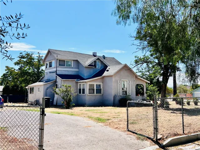 137 S Jordan Avenue, San Jacinto, California 92583