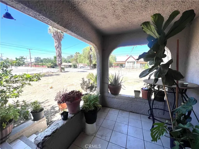 137 S Jordan Avenue, San Jacinto, California 92583