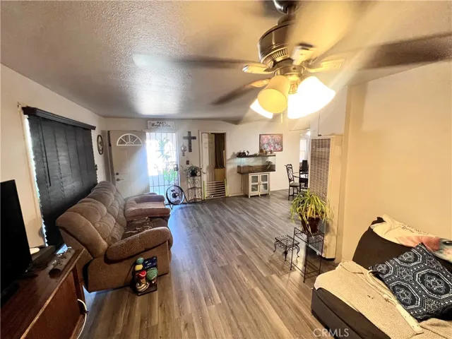 137 S Jordan Avenue, San Jacinto, California 92583
