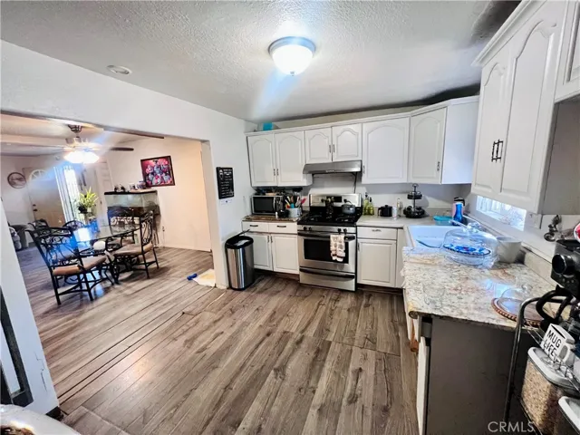 137 S Jordan Avenue, San Jacinto, California 92583