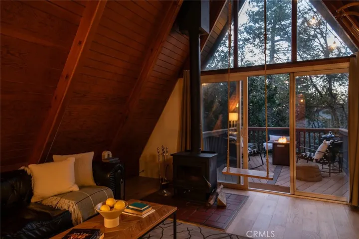 27590 Burnt Mill Drive, Lake Arrowhead, California 92352