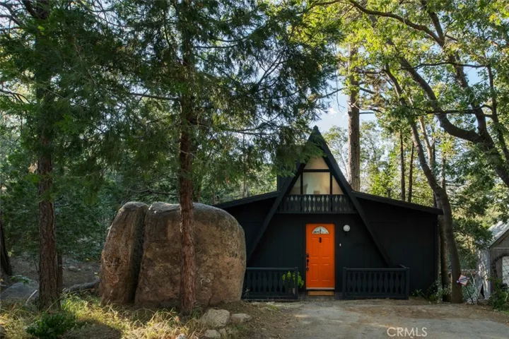 27590 Burnt Mill Drive, Lake Arrowhead, California 92352
