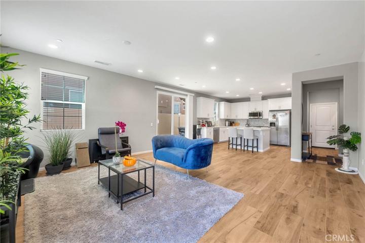 204 Townsite Promenade, Camarillo, California 93010