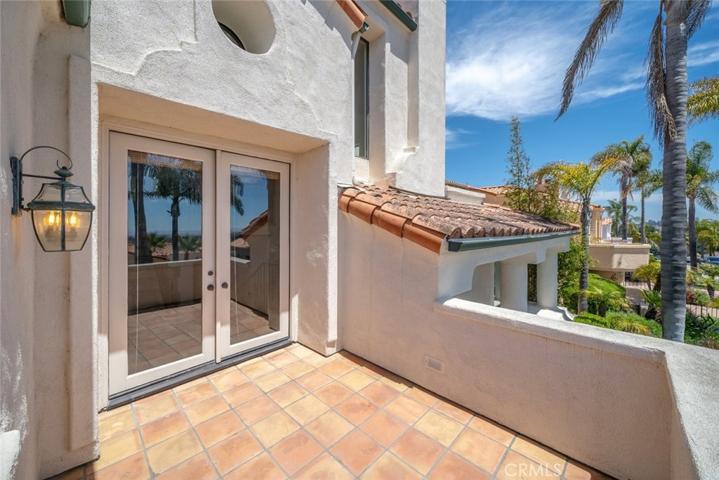 76 La Garza Street, Pismo Beach, California 93449