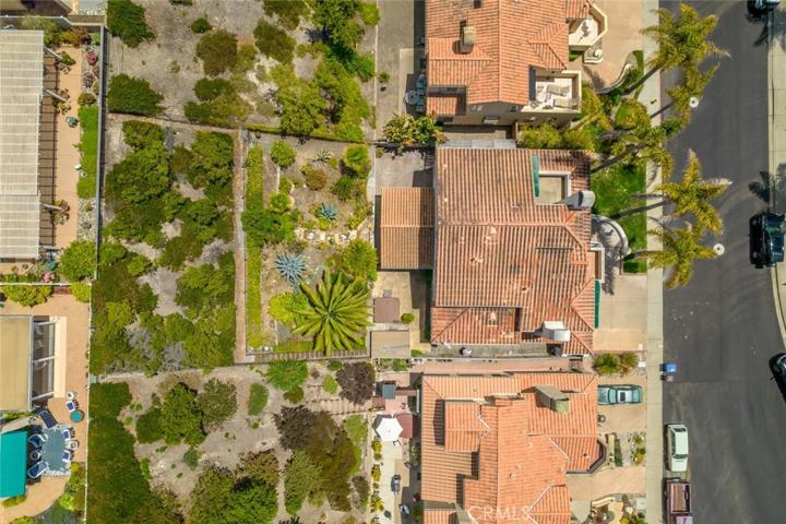 76 La Garza Street, Pismo Beach, California 93449