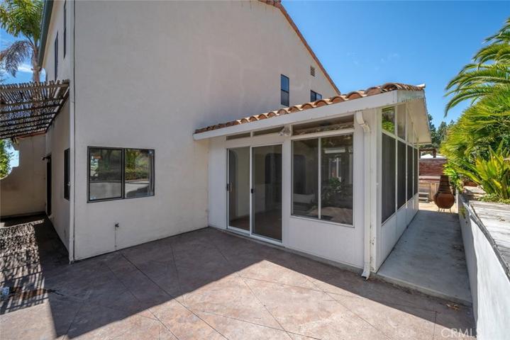 76 La Garza Street, Pismo Beach, California 93449