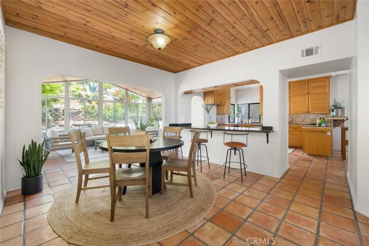 76 La Garza Street, Pismo Beach, California 93449