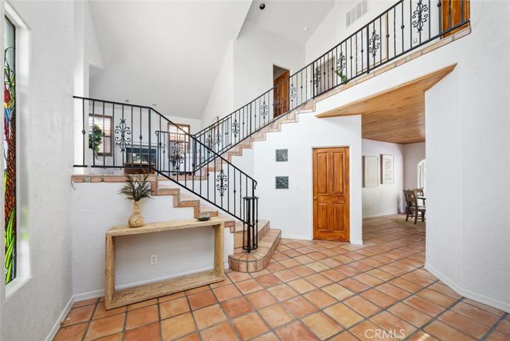 76 La Garza Street, Pismo Beach, California 93449