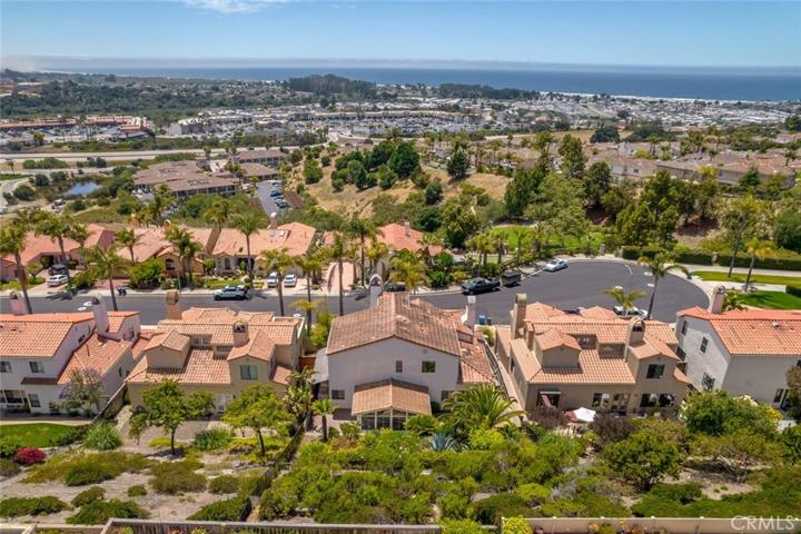 76 La Garza Street, Pismo Beach, California 93449