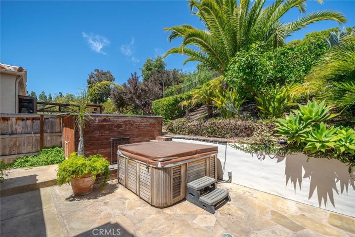 76 La Garza Street, Pismo Beach, California 93449