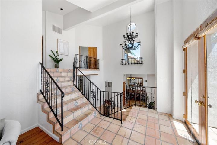 76 La Garza Street, Pismo Beach, California 93449