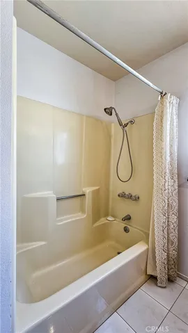 3 BATHS