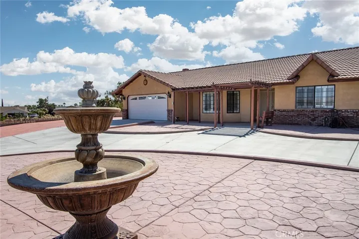 57815 San Tropeze Drive, Yucca Valley, California 92284