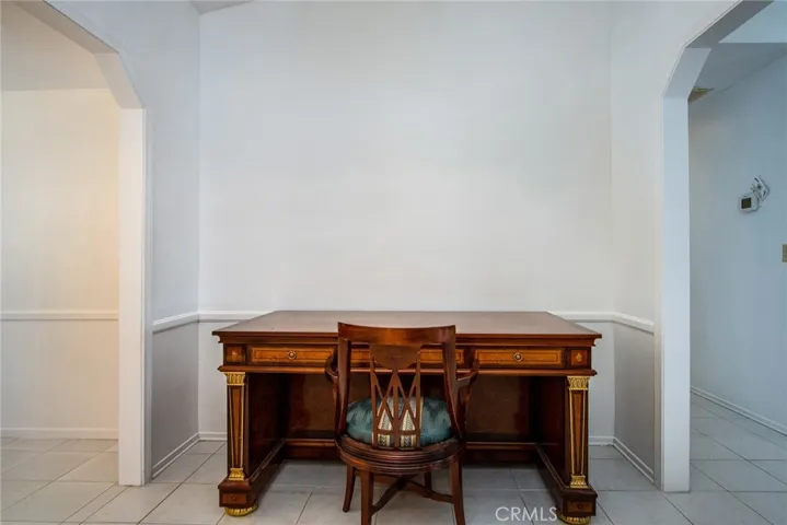 OFFICE DESK
