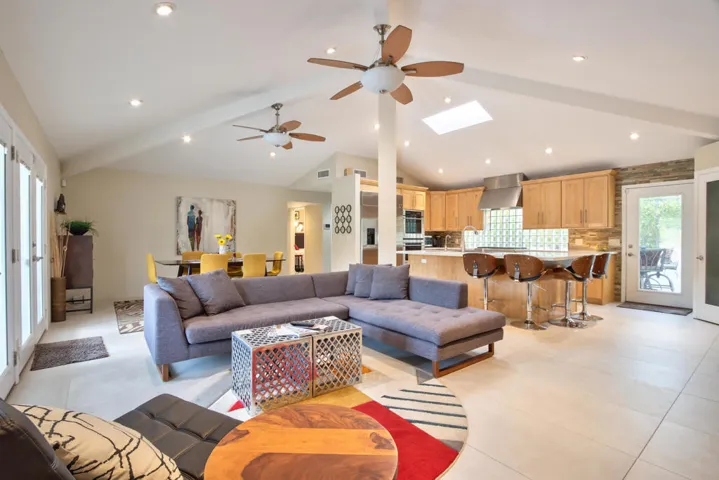 18-Living-Room