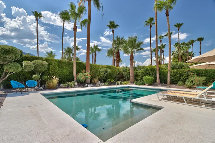 65-Pool