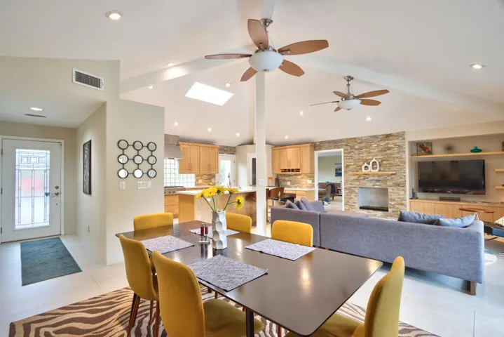 16-Dining-Room