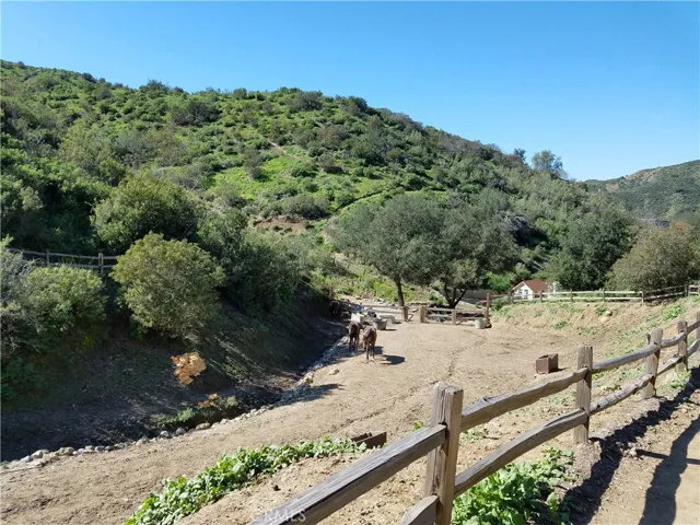 28570 Williams Canyon Road, Silverado Canyon, California 92676