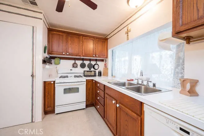 828 Kingsbury Drive, Arroyo Grande, California 93420