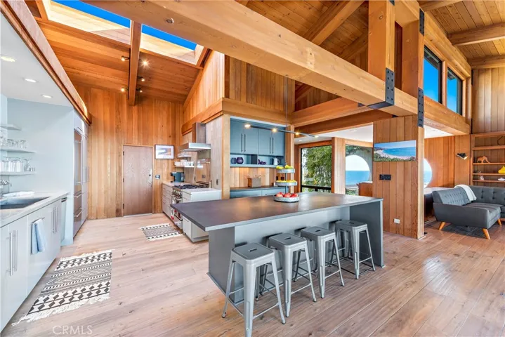 2623 Victoria Drive, Laguna Beach, California 92651