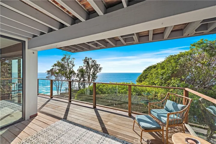 2623 Victoria Drive, Laguna Beach, California 92651