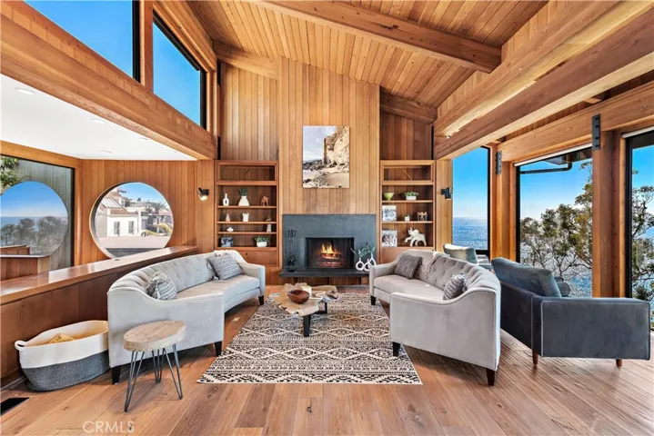 2623 Victoria Drive, Laguna Beach, California 92651