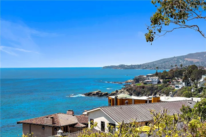 2623 Victoria Drive, Laguna Beach, California 92651