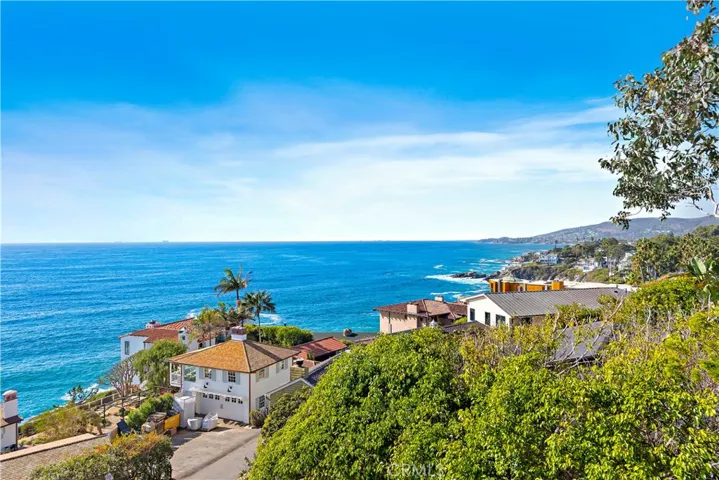 2623 Victoria Drive, Laguna Beach, California 92651