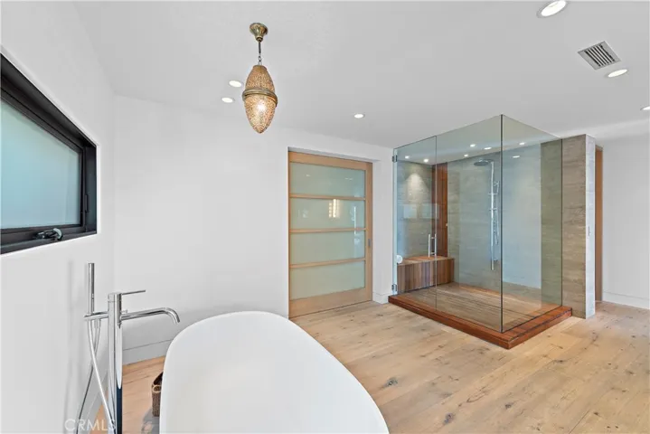 2623 Victoria Drive, Laguna Beach, California 92651