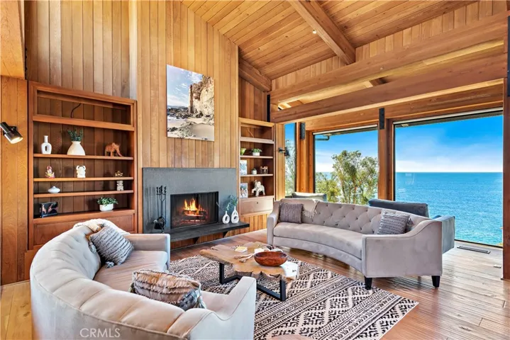 2623 Victoria Drive, Laguna Beach, California 92651