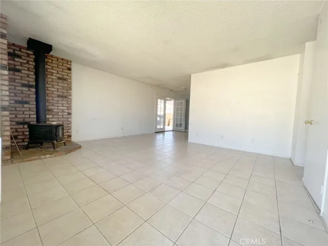 18624 Lilac Street, Hesperia, California 92345