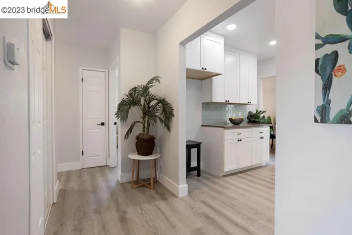 15 Cooke Avenue, Crockett, California 94525
