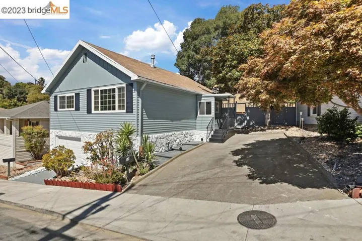 15 Cooke Avenue, Crockett, California 94525