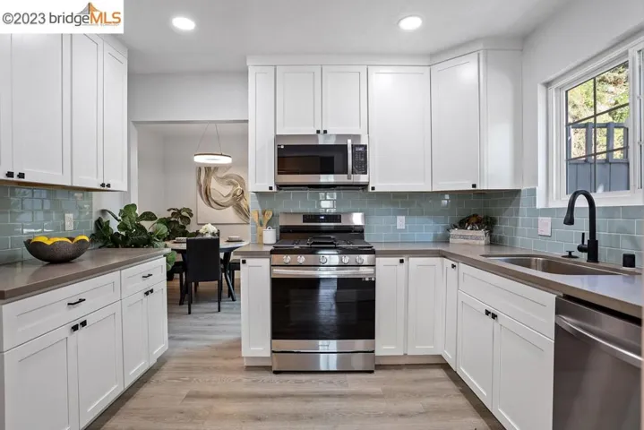 15 Cooke Avenue, Crockett, California 94525