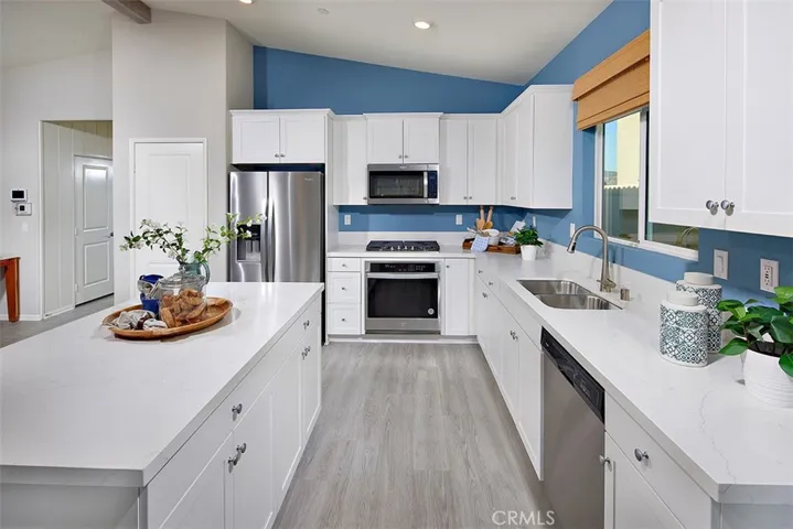 28334 Desert Trumpet Road, Winchester, California 92596