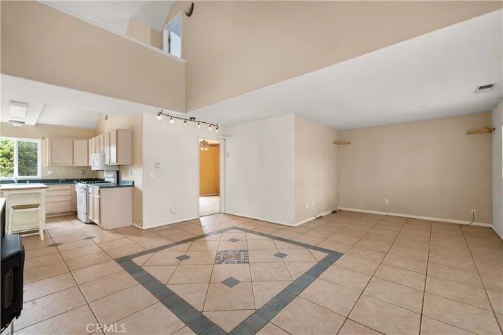 1256 Ravenshoe Way, Chico, California 95973