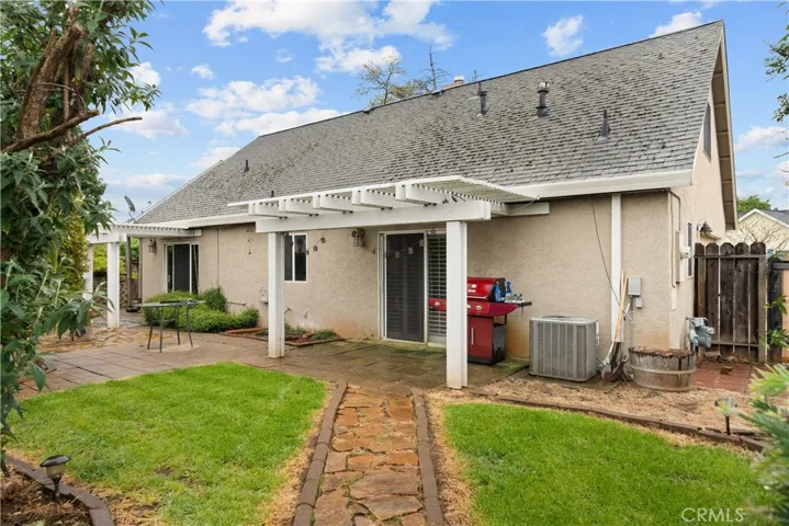 1256 Ravenshoe Way, Chico, California 95973