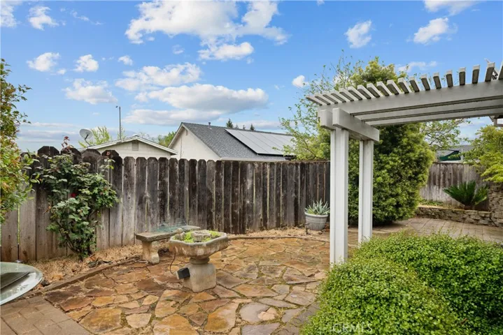 1256 Ravenshoe Way, Chico, California 95973